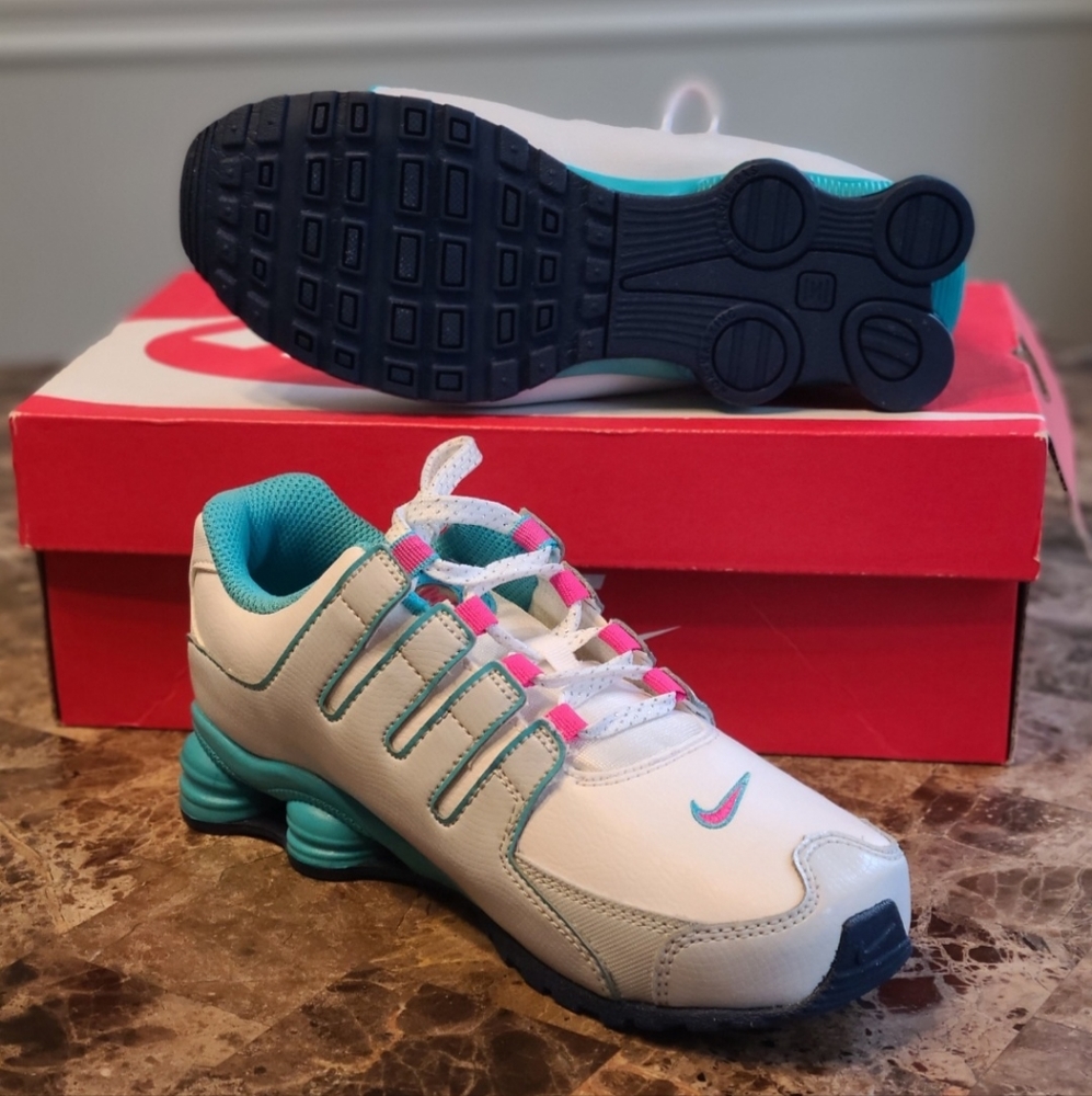 Nike Shox NZ Kids Size 2Y White/Pink/Light Gray/Blue Sneakers